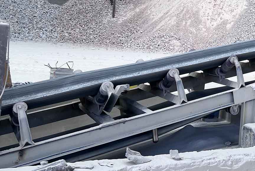 Application of conveyor roller idler